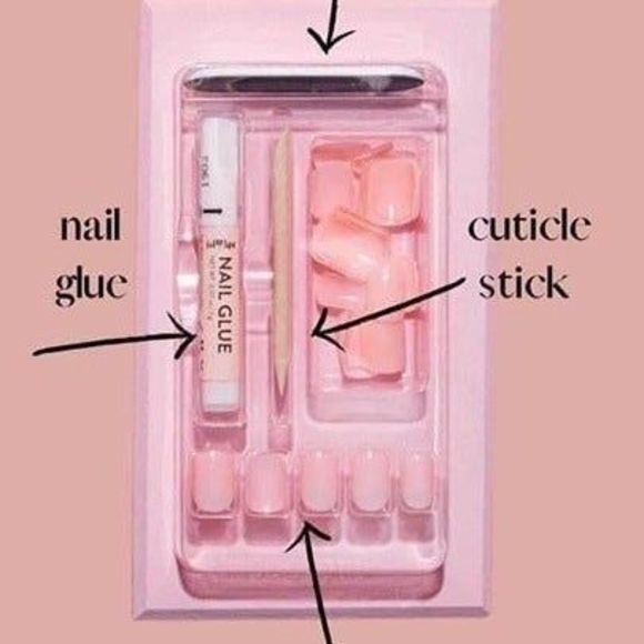 Red Aspen Nail Dashes | Dana on Point - Picture 5 of 5